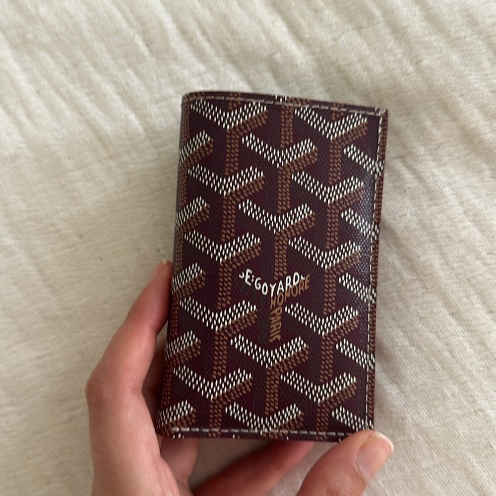 NEW Goyard Burgundy Saint-Pierre Card Wallet 100% Authentic Plum Receipt Purple